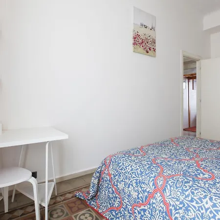 Romantic Close To Fondazione Prada *